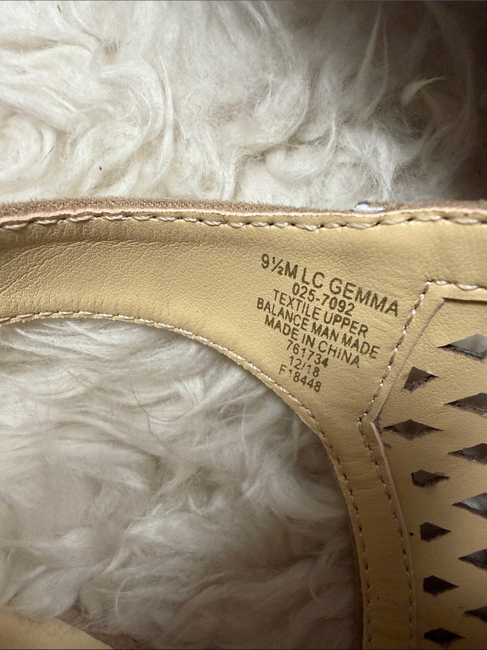 LizClaiborne LC GEMMA 3.25” Heel Vegan SANDALS EUC - Picture 3 of 8